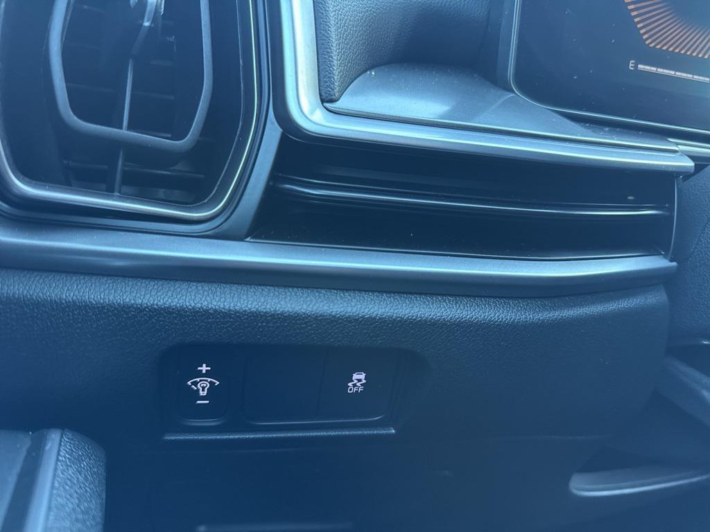 used 2024 Kia Sorento car, priced at $26,595