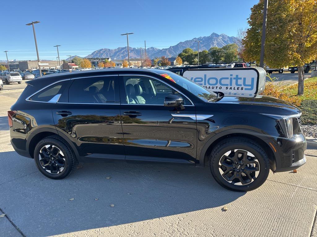used 2024 Kia Sorento car, priced at $26,595