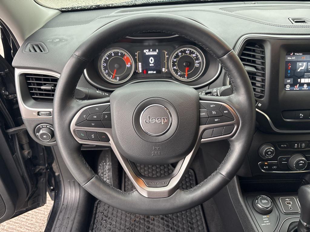 used 2019 Jeep Cherokee car, priced at $20,995