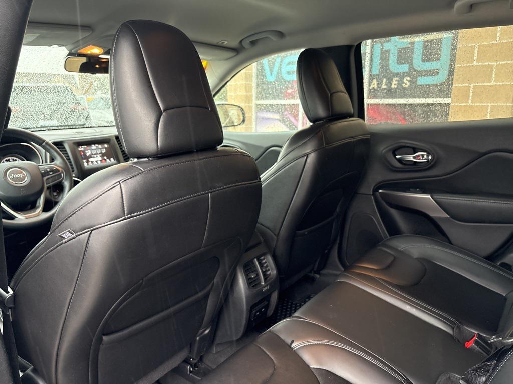 used 2019 Jeep Cherokee car, priced at $20,995