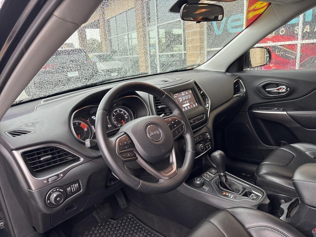used 2019 Jeep Cherokee car, priced at $20,995