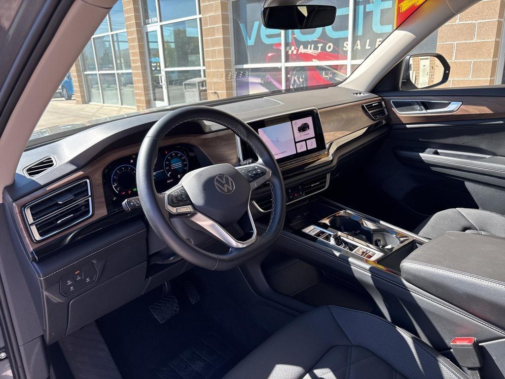 used 2024 Volkswagen Atlas car, priced at $29,995