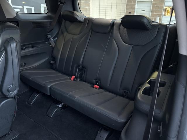 used 2024 Hyundai Palisade car, priced at $34,995
