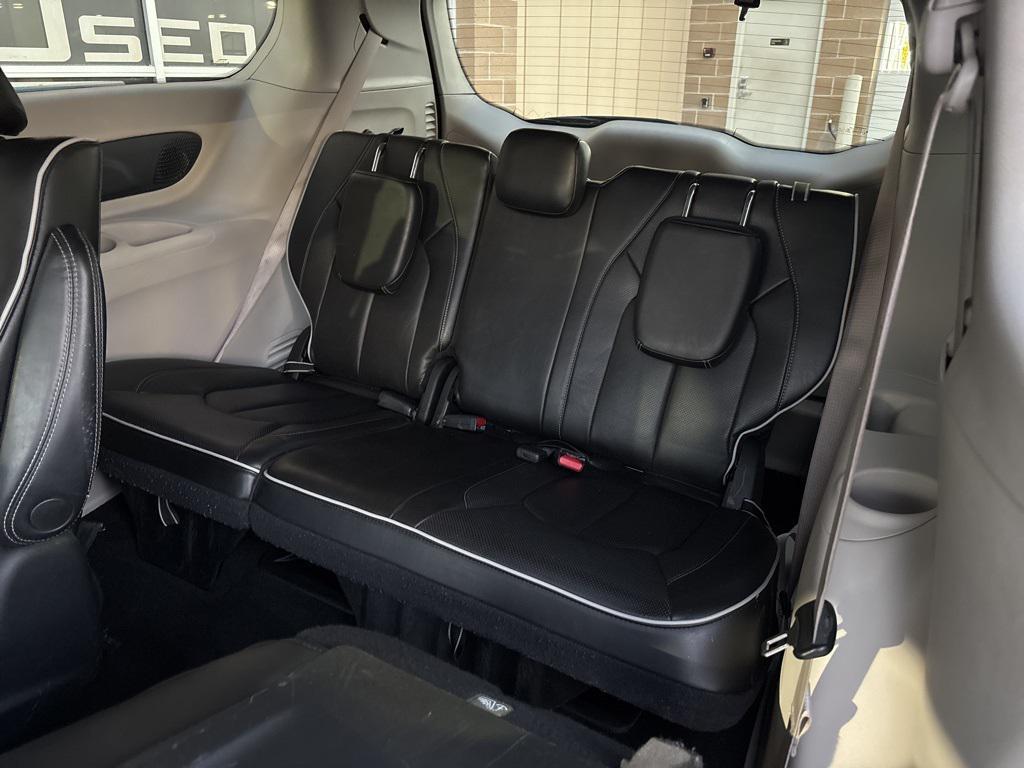 used 2022 Chrysler Pacifica Hybrid car, priced at $22,995