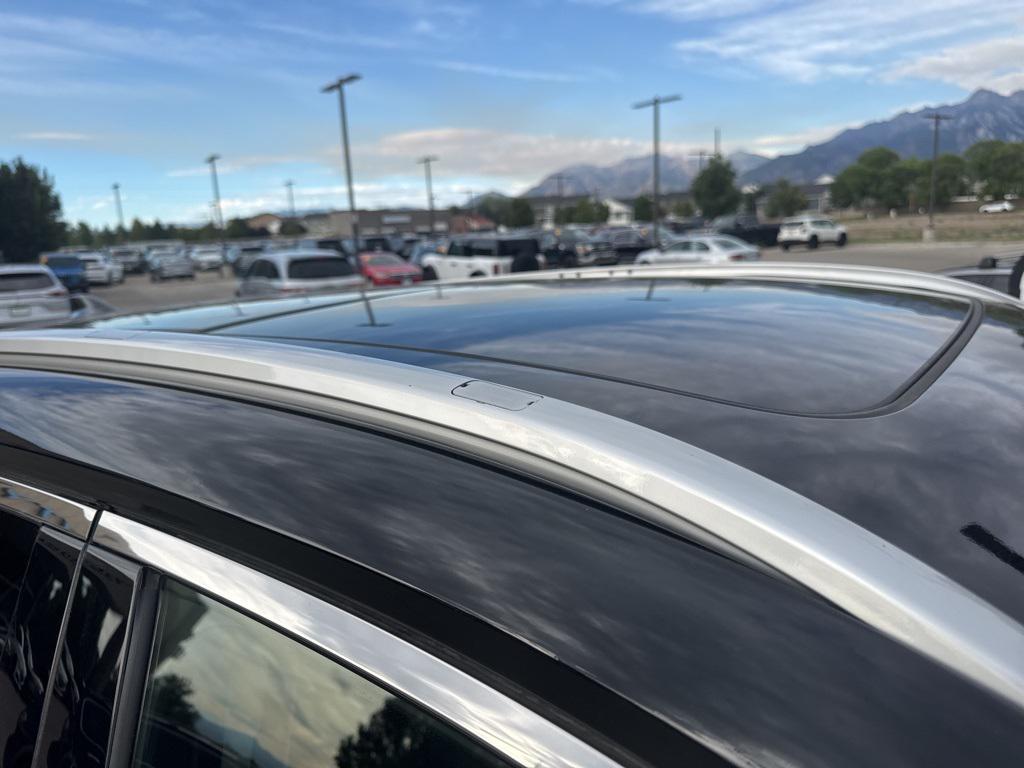 used 2022 Acura MDX car, priced at $40,995