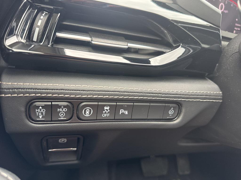 used 2022 Acura MDX car, priced at $40,995