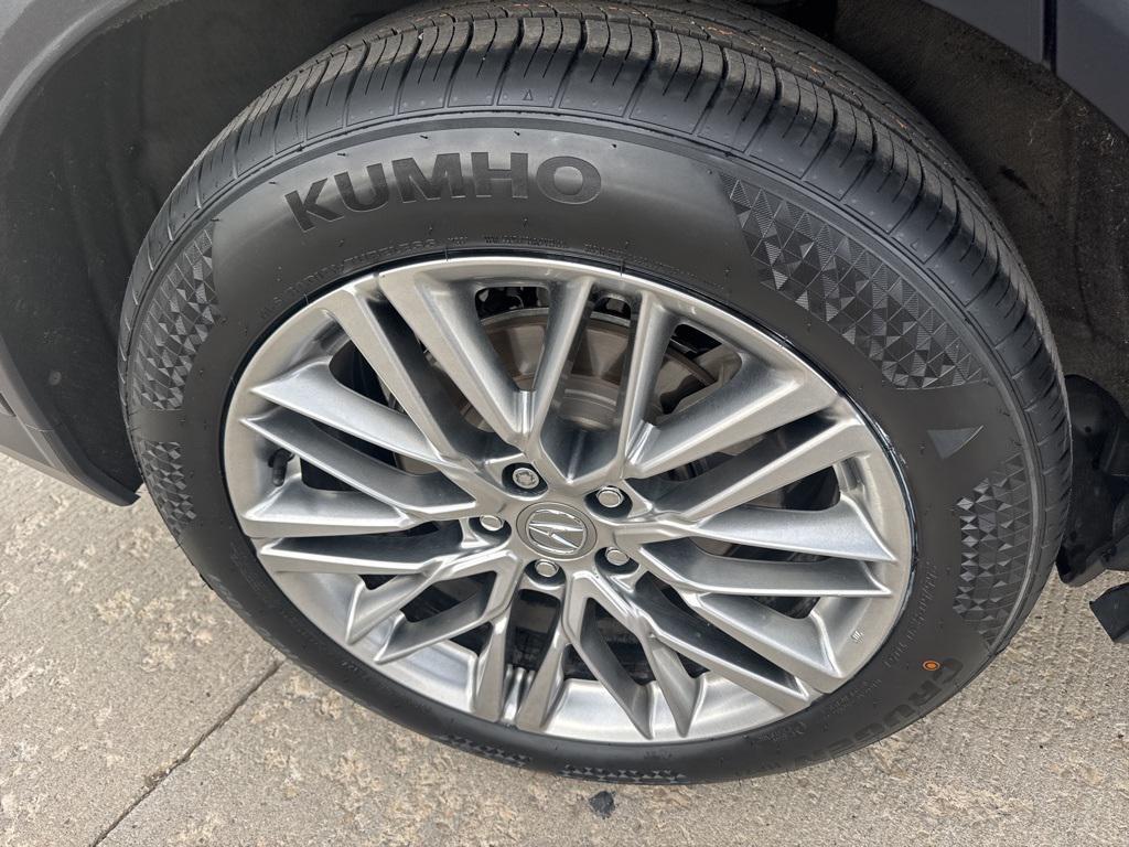 used 2022 Acura MDX car, priced at $40,995