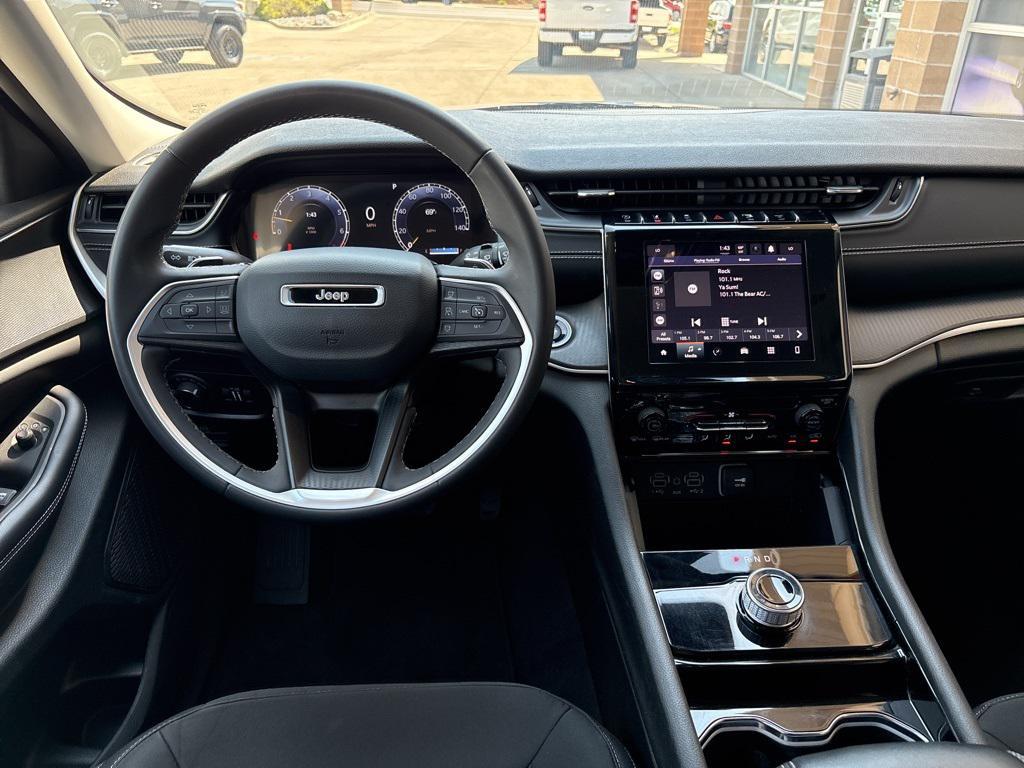 used 2023 Jeep Grand Cherokee car, priced at $23,995