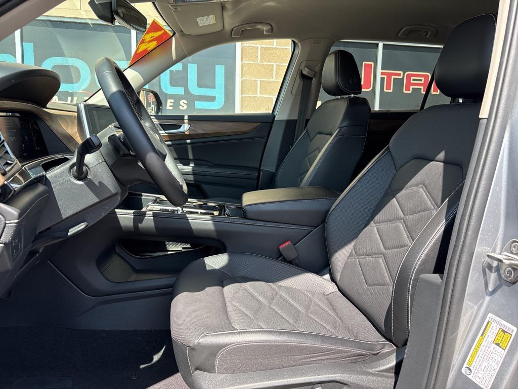 used 2024 Volkswagen Atlas car, priced at $29,995