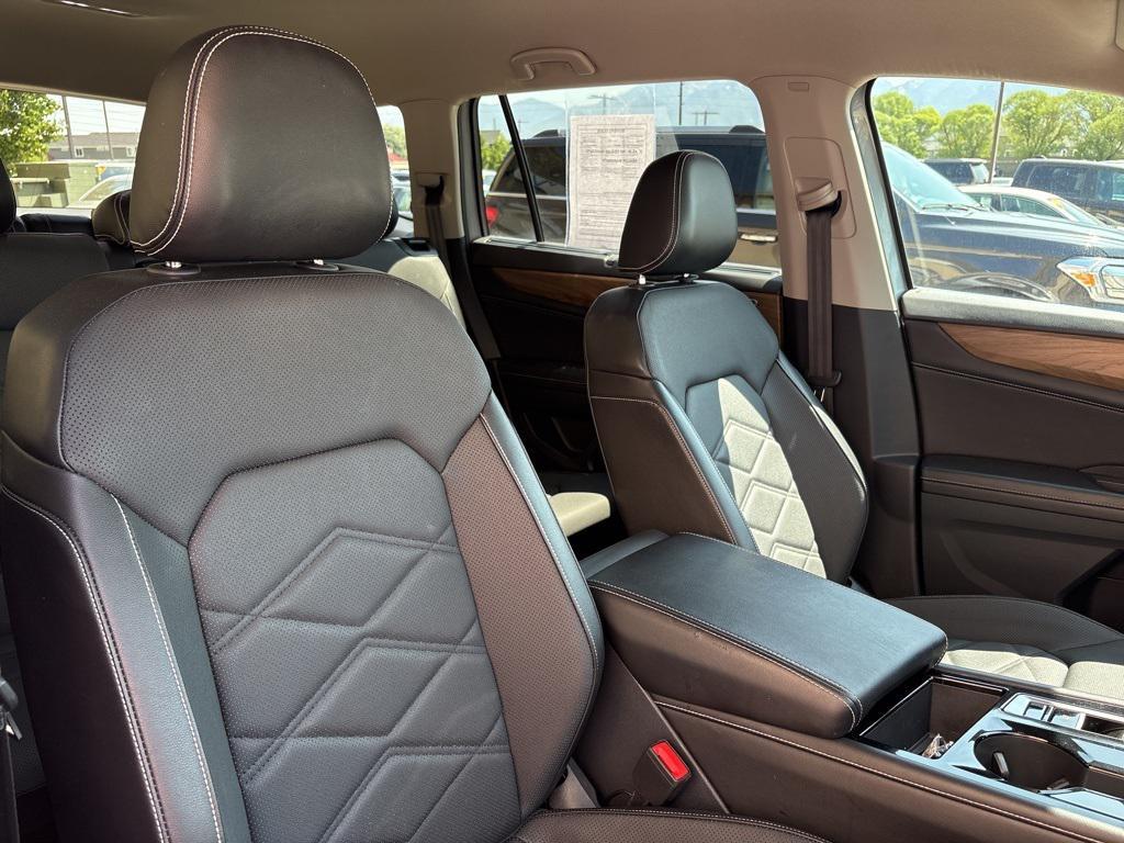 used 2024 Volkswagen Atlas car, priced at $29,995
