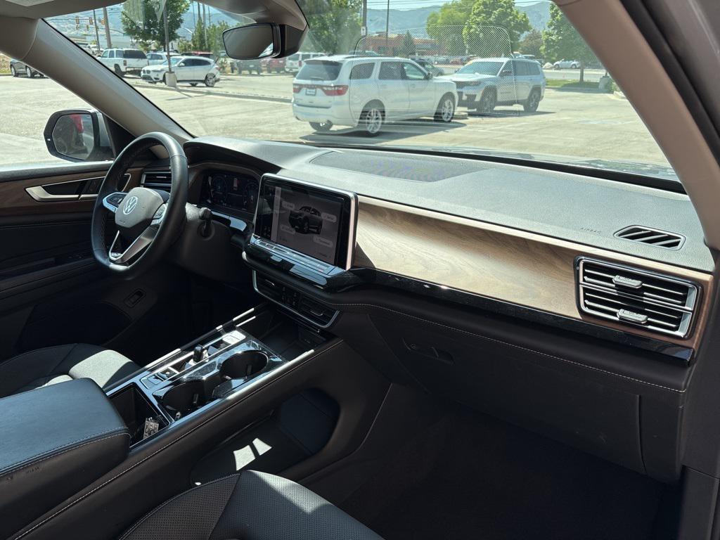 used 2024 Volkswagen Atlas car, priced at $29,995