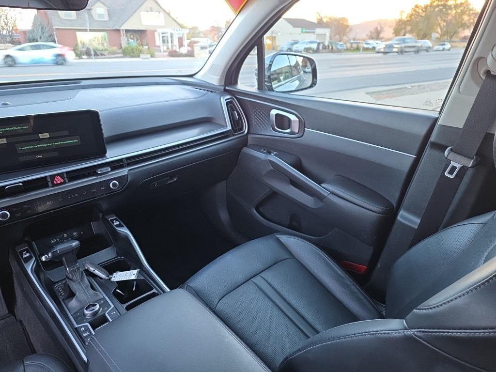used 2024 Kia Sorento car, priced at $25,995