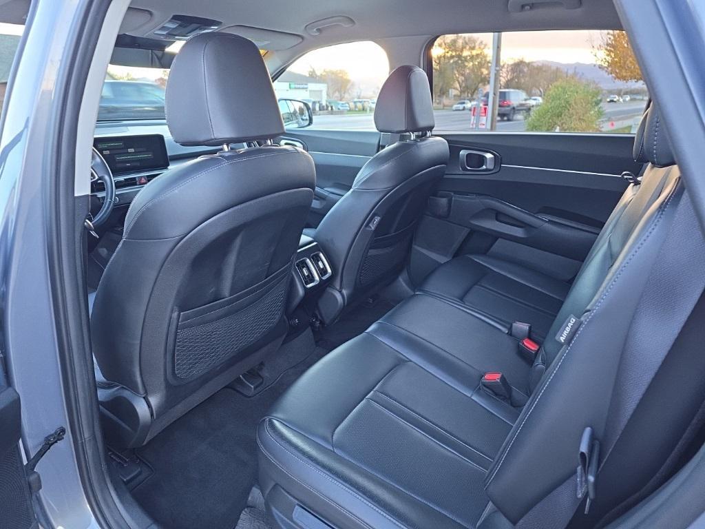used 2024 Kia Sorento car, priced at $25,995