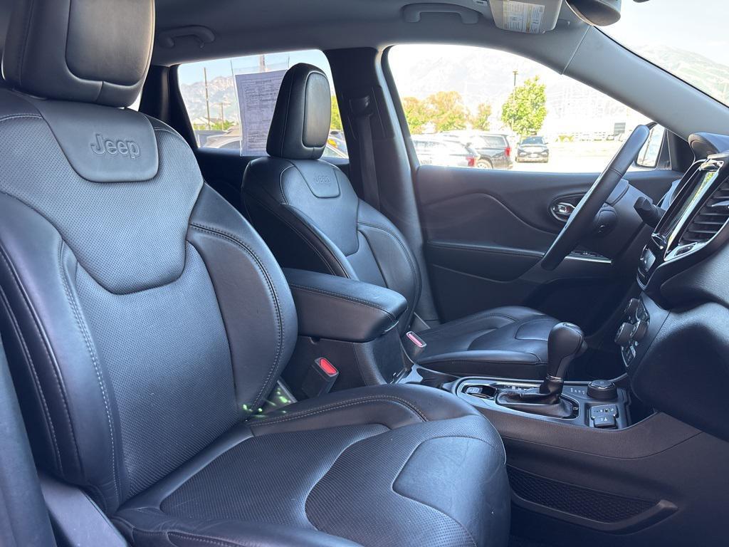 used 2019 Jeep Cherokee car, priced at $18,995