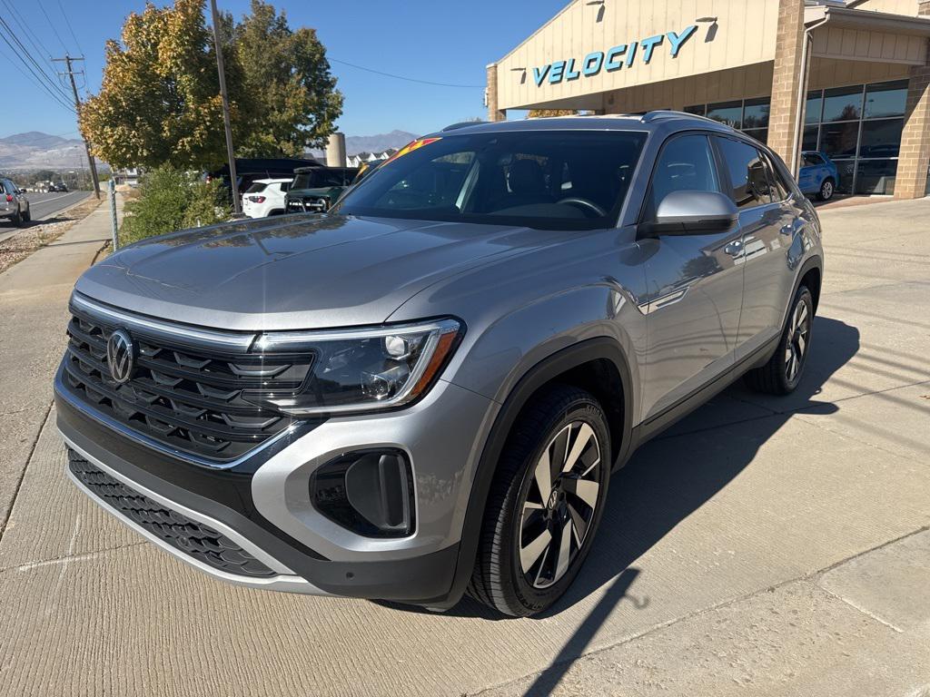 used 2024 Volkswagen Atlas Cross Sport car, priced at $28,995
