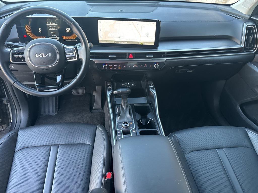 used 2024 Kia Sorento car, priced at $26,995