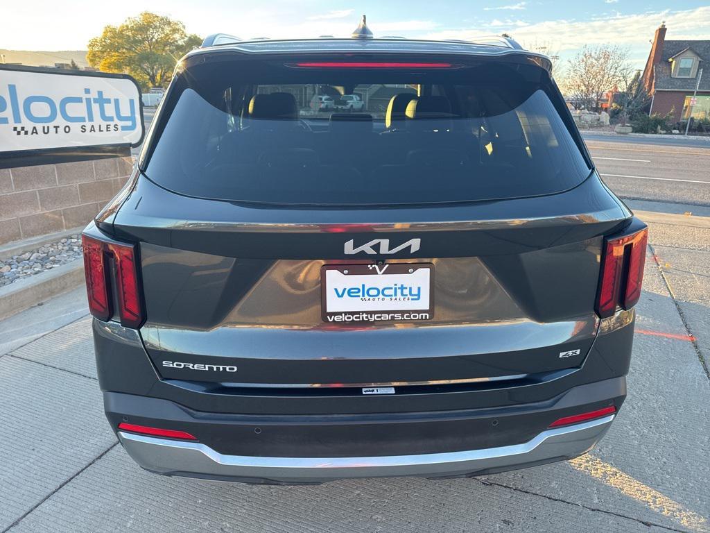 used 2024 Kia Sorento car, priced at $26,995