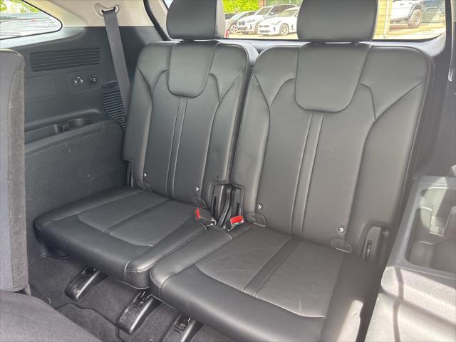 used 2024 Kia Sorento car, priced at $31,595