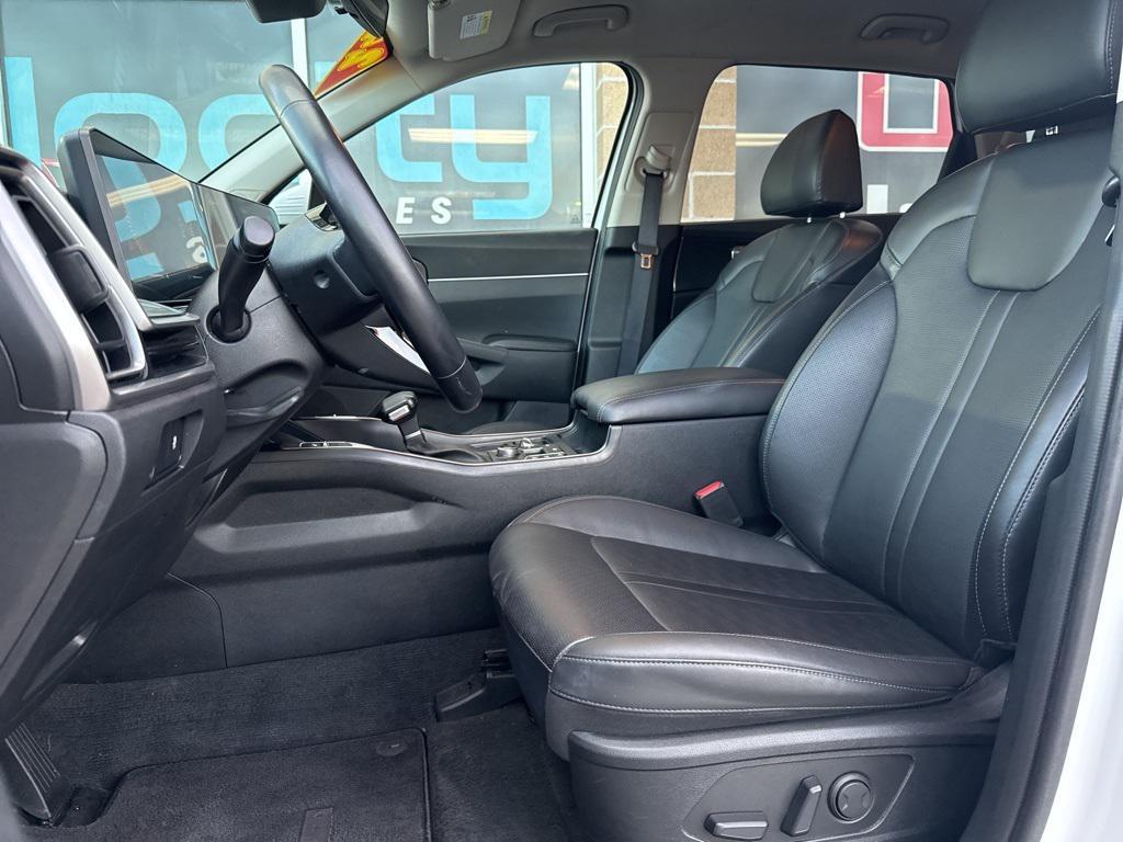 used 2024 Kia Sorento car, priced at $27,995
