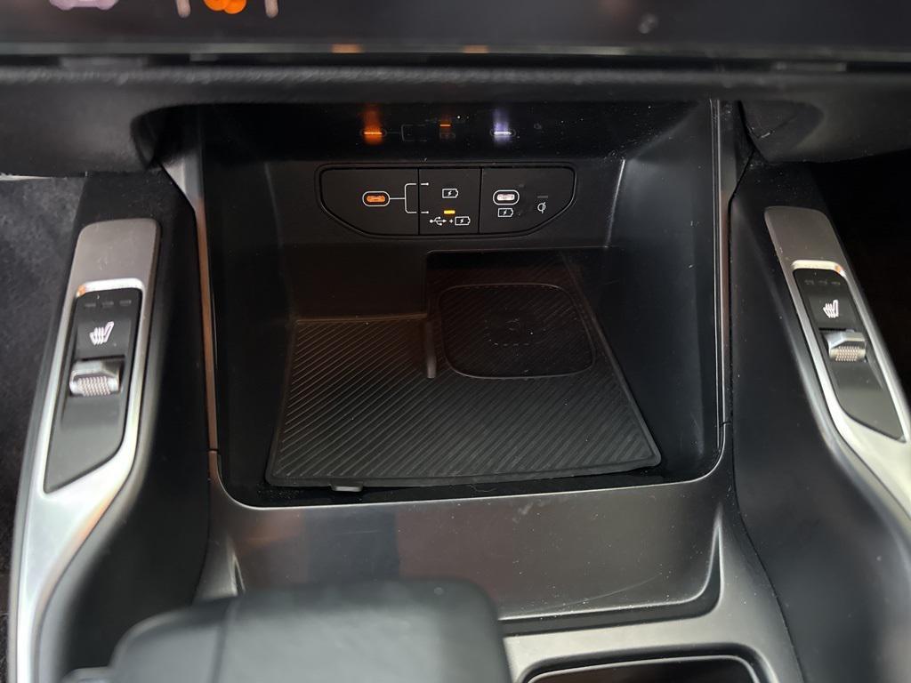 used 2024 Kia Sorento car, priced at $27,995