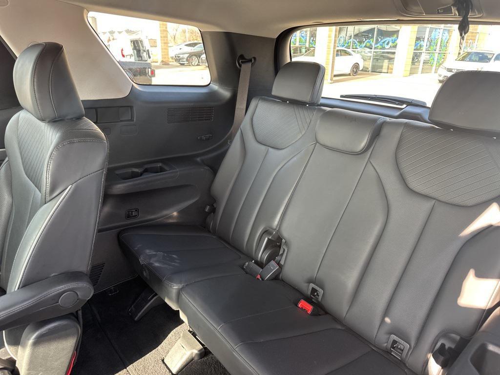 used 2024 Hyundai Palisade car, priced at $34,995