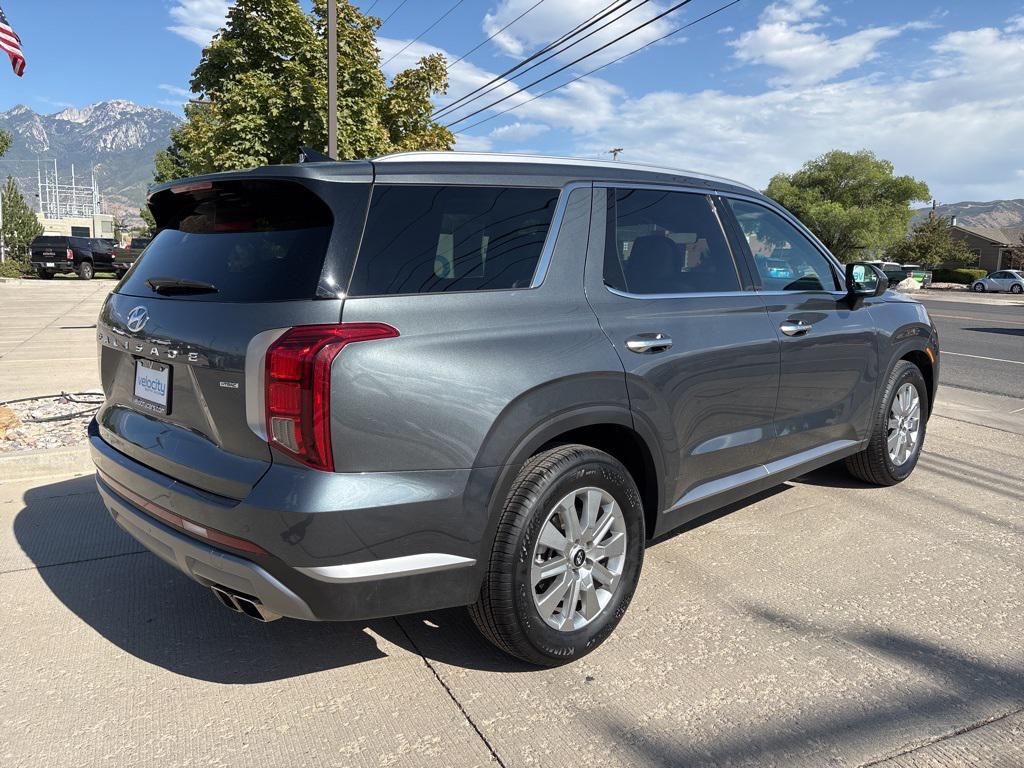 used 2024 Hyundai Palisade car, priced at $34,995