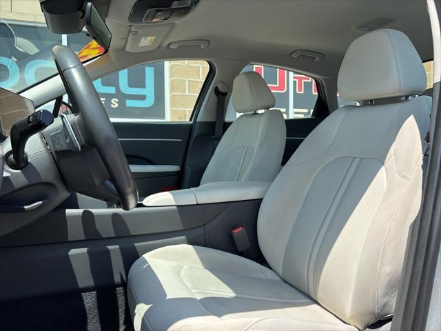 used 2024 Hyundai Sonata Hybrid car, priced at $24,995