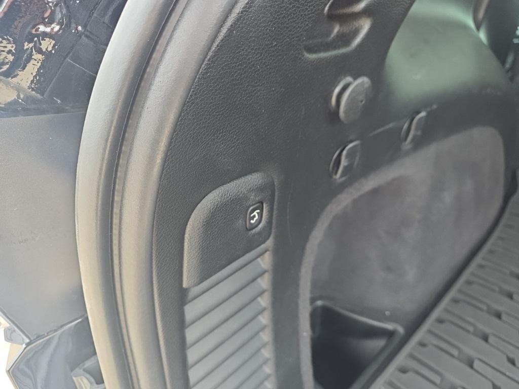 used 2020 Jeep Grand Cherokee car, priced at $23,995