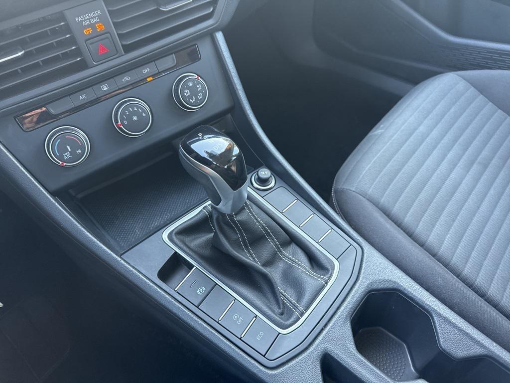 used 2024 Volkswagen Jetta car, priced at $19,995