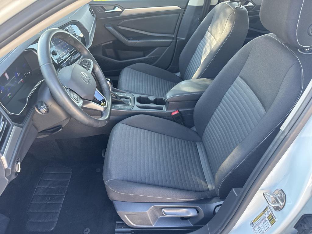 used 2024 Volkswagen Jetta car, priced at $19,995