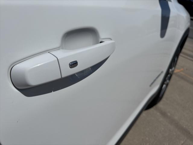 used 2023 GMC Acadia car, priced at $26,995