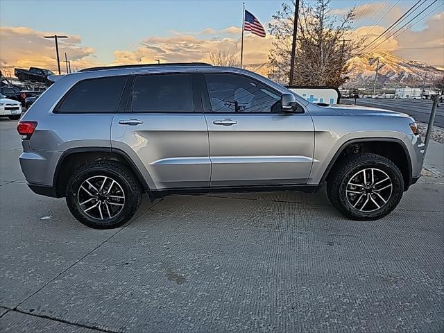 used 2020 Jeep Grand Cherokee car, priced at $32,995