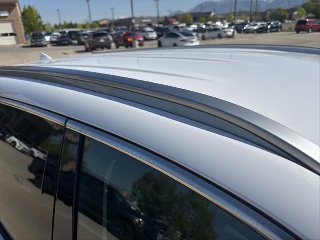 used 2024 Kia Sorento car, priced at $30,995