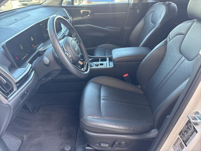 used 2024 Kia Sorento car, priced at $30,995