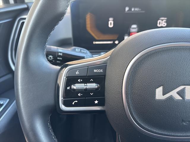 used 2024 Kia Sorento car, priced at $30,995