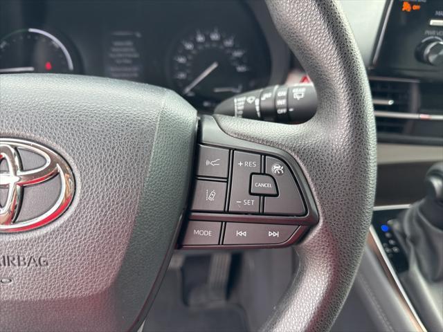 used 2024 Toyota Sienna car, priced at $39,995