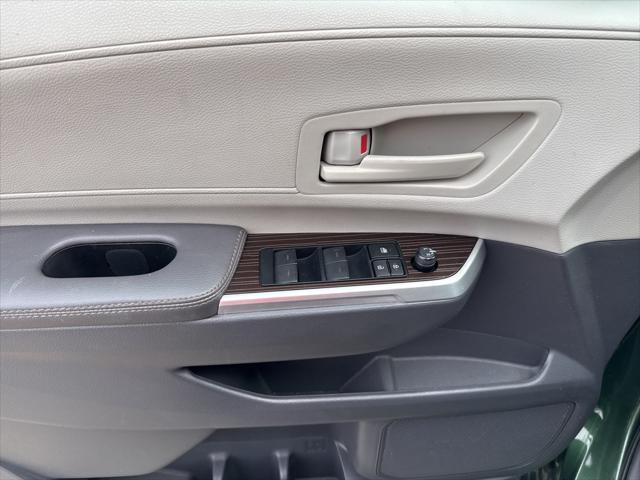 used 2024 Toyota Sienna car, priced at $39,995