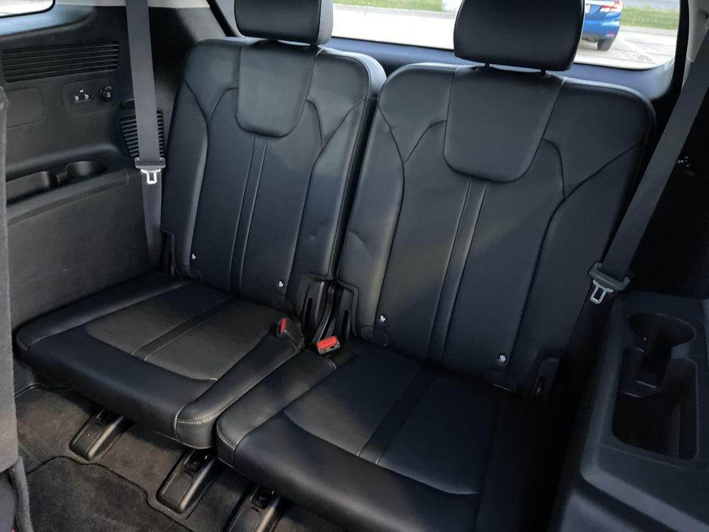 used 2024 Kia Sorento car, priced at $29,995