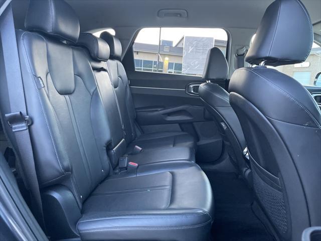 used 2024 Kia Sorento car, priced at $30,995