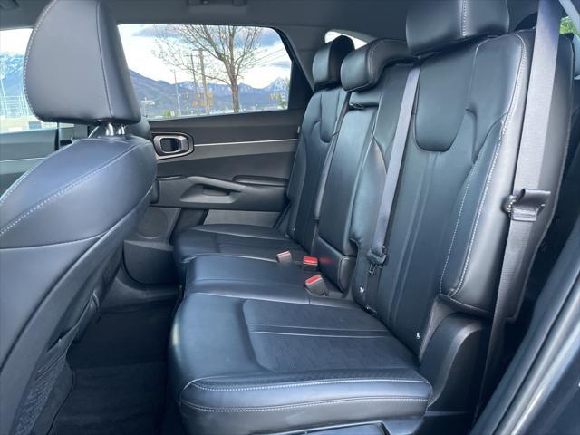 used 2024 Kia Sorento car, priced at $30,995