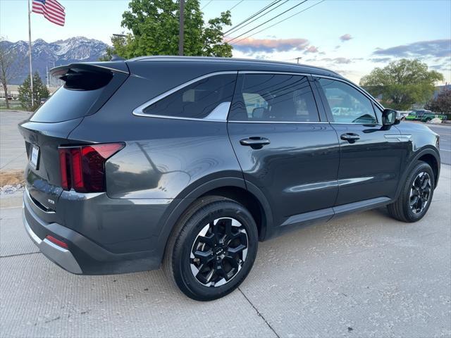used 2024 Kia Sorento car, priced at $30,995