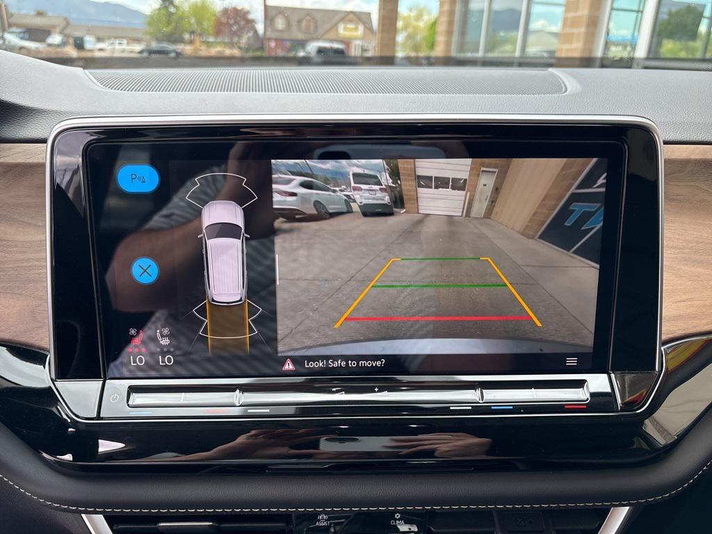 used 2024 Volkswagen Atlas car, priced at $29,995