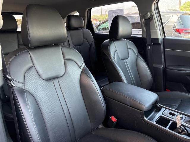 used 2024 Kia Sorento car, priced at $29,995