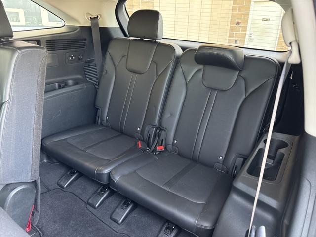 used 2024 Kia Sorento car, priced at $29,995