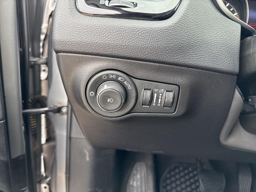used 2020 Jeep Compass car, priced at $14,995