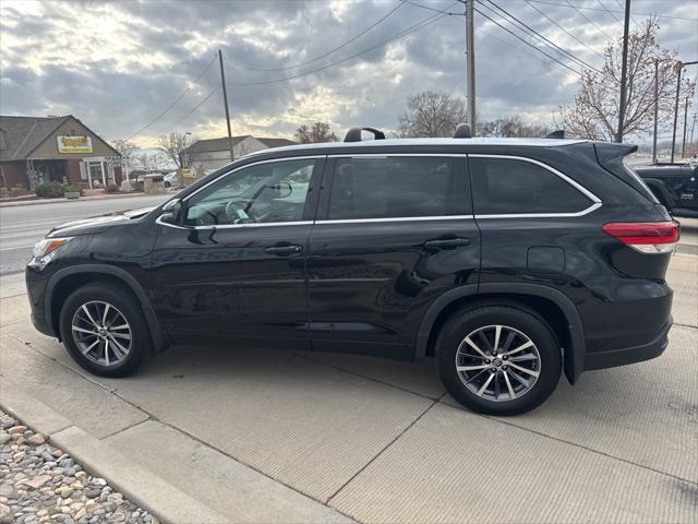 used 2018 Toyota Highlander car, priced at $26,995