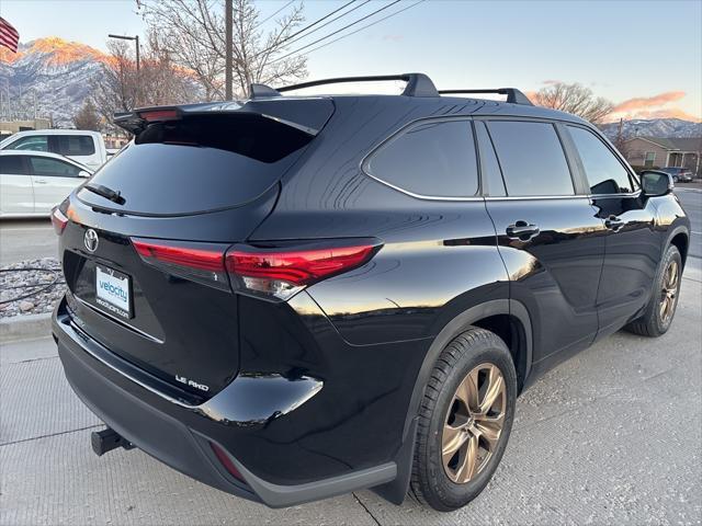 used 2023 Toyota Highlander car, priced at $33,995