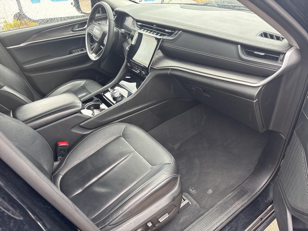used 2023 Jeep Grand Cherokee car, priced at $25,995