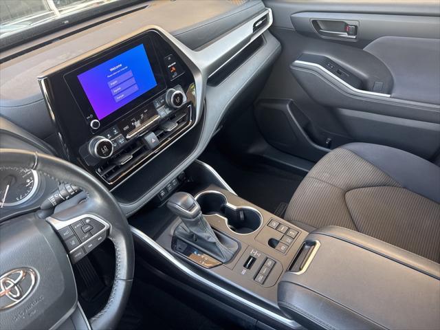 used 2023 Toyota Highlander car, priced at $34,995