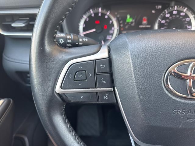 used 2023 Toyota Highlander car, priced at $34,995